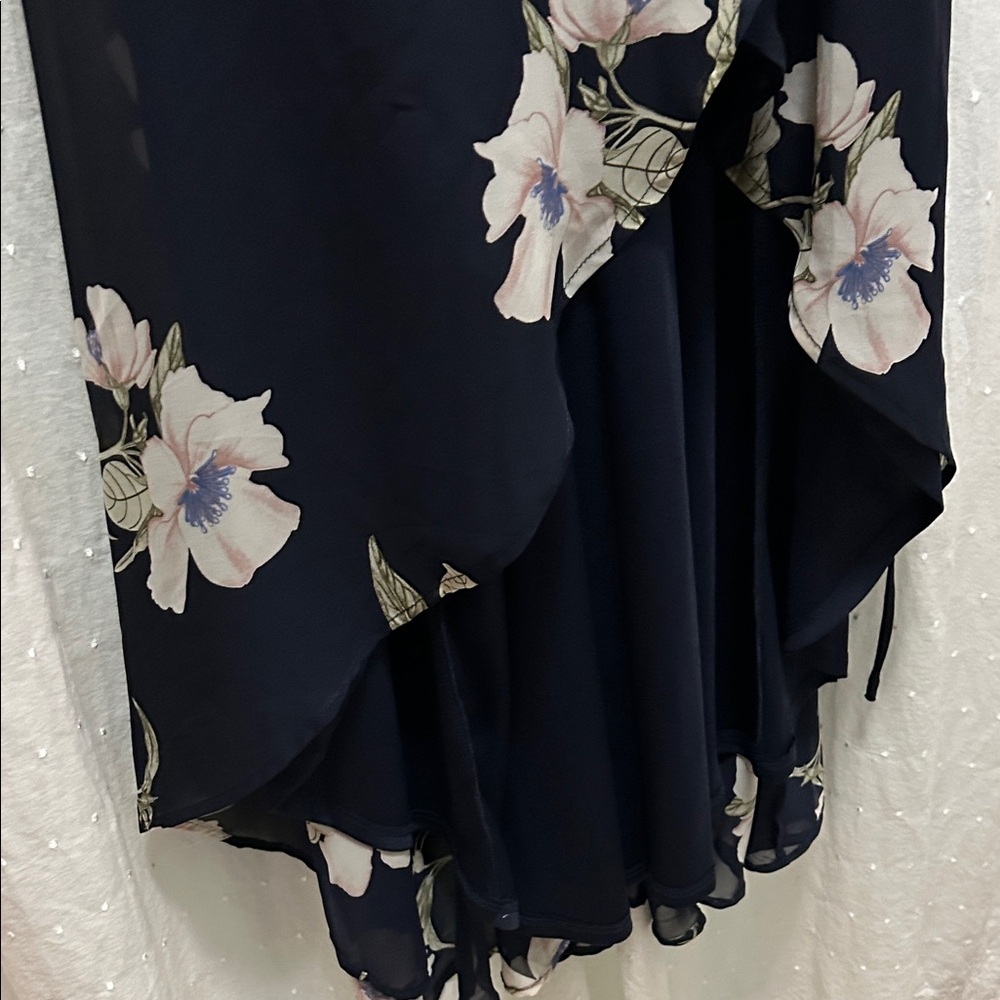 Lulus Dress Small Navy Floral Wrap Bridesmaid Feminine Flirty Romantic Wedding - Picture 14 of 16